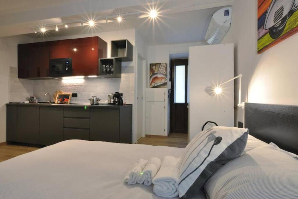 Special 10 - Comfort And Style In The Heart Of Historic Turin Center Екстериор снимка